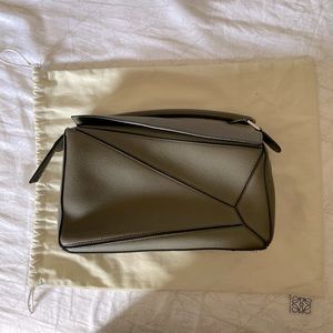 Loewe puzzle medium green army